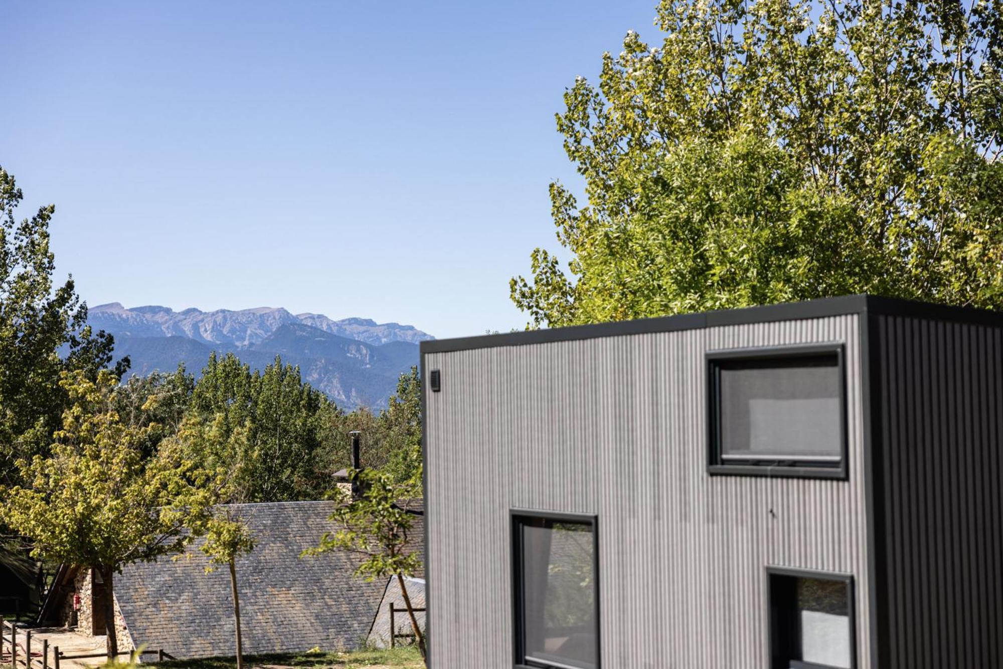 ホテル Basecamps Cerdanya Caixans 部屋 写真
