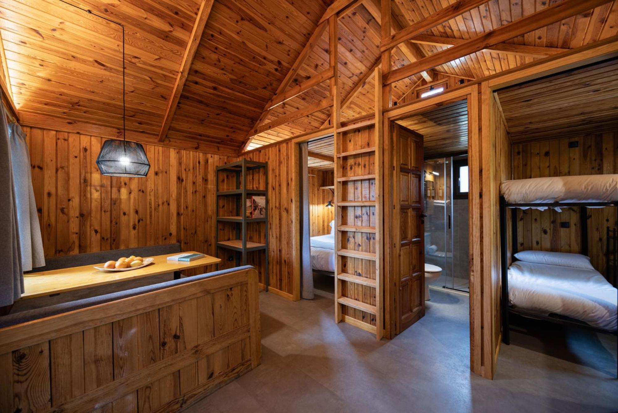 ホテル Basecamps Cerdanya Caixans 部屋 写真